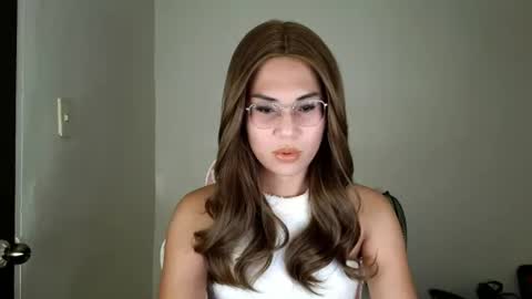 Snapshot of chelly4u69 chatting on 06/25/26, 12:31 chelly4u69 online show from 06/25/26, 12:31
