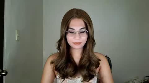 Snapshot of chelly4u69 chatting on 06/26/26, 01:21 chelly4u69 online show from 06/26/26, 01:21