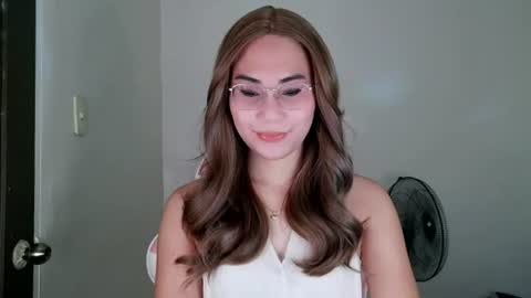 Snapshot of chelly4u69 chatting on 07/19/26, 12:03 chelly4u69 online show from 07/19/26, 12:03