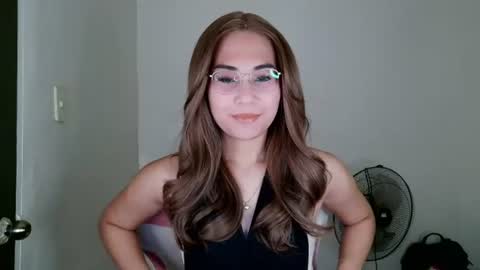 Snapshot of chelly4u69 chatting on 07/20/26, 10:01 chelly4u69 online show from 07/20/26, 10:01