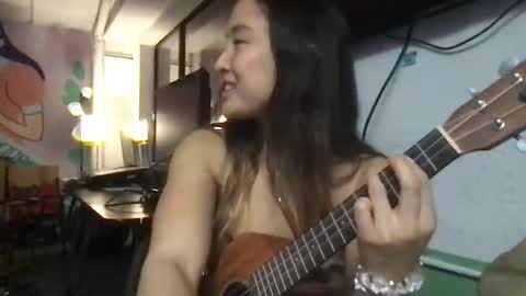 chellybear101 online show from 01/18/25, 04:59