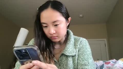 chellybear101 online show from 02/11/25, 07:05