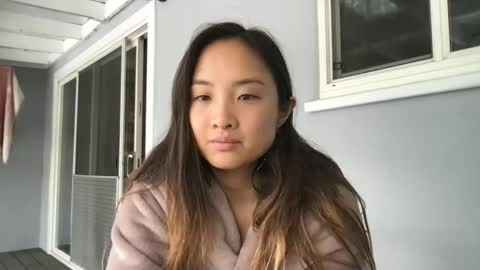 chellybear101 online show from 03/01/25, 06:00