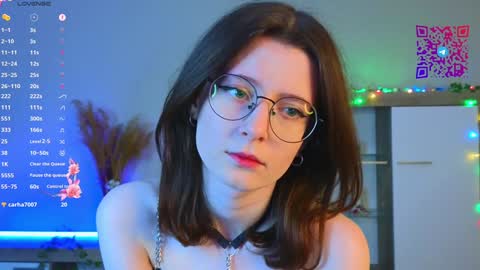 Mona online show from 02/01/25, 03:18