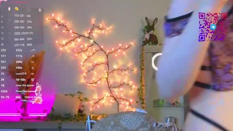 Mona online show from 02/20/25, 03:08