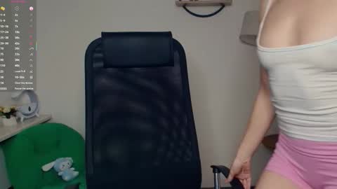 Snapshot of chelsiecleal chatting on 02/15/26, 08:16 chelsiecleal online show from 02/15/26, 08:16