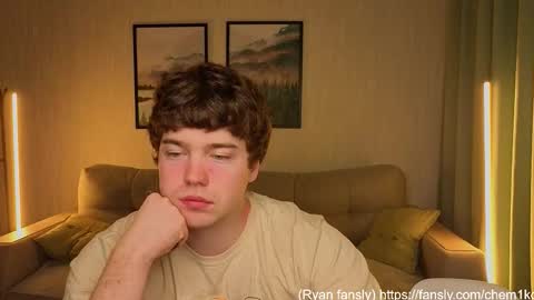 LUCASRYANPVT IS OPEN online show from 11/14/25, 05:06