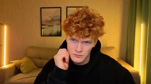 LUCASRYANPVT IS OPEN online show from 11/22/25, 04:11