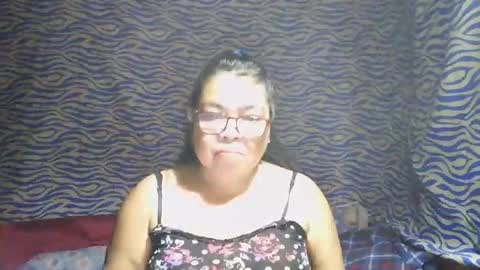 Snapshot of chenita_kits chatting on 11/01/25, 04:42 chenita_kits online show from 11/01/25, 04:42