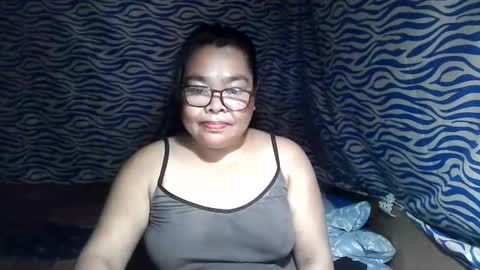 Snapshot of chenita_kits chatting on 11/24/25, 05:01 chenita_kits online show from 11/24/25, 05:01