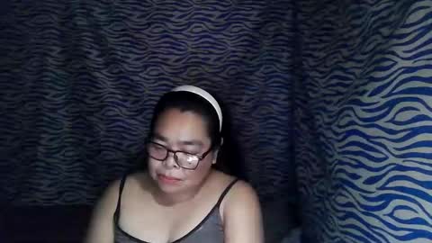 Snapshot of chenita_kits chatting on 11/26/25, 04:41 chenita_kits online show from 11/26/25, 04:41