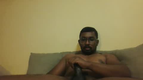 chennaibull1011 online show from 04/16/26, 05:03