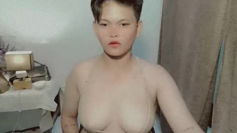 Snapshot of chennybbgirl chatting on 10/24/25, 03:30 chenny online show from 10/24/25, 03:30