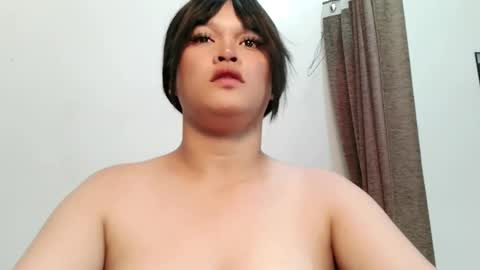 Snapshot of chennybbgirl chatting on 11/04/25, 03:33 chenny online show from 11/04/25, 03:33