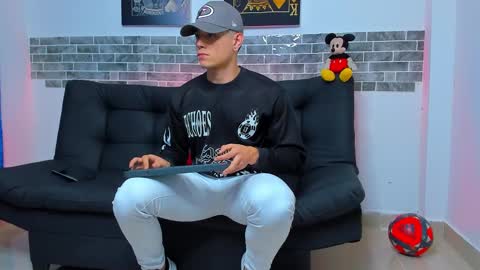 Snapshot of chepe_fit chatting on 01/20/25, 12:15 chepe vause online show from 01/20/25, 12:15