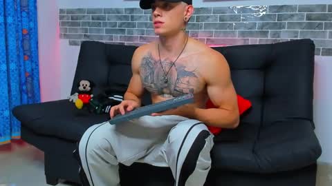 Snapshot of chepe_fit chatting on 02/05/25, 05:30 chepe vause online show from 02/05/25, 05:30