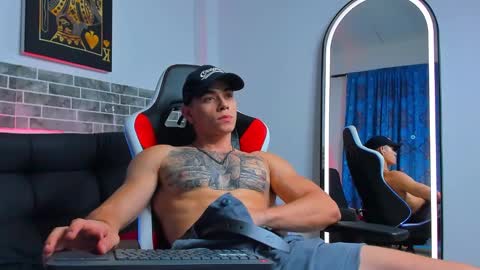 Snapshot of chepe_fit chatting on 02/21/25, 07:34 chepe vause online show from 02/21/25, 07:34