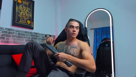 Snapshot of chepe_fit chatting on 02/26/25, 01:21 chepe vause online show from 02/26/25, 01:21