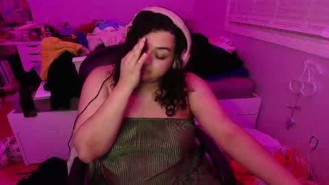 Snapshot of chericheesecake chatting on 09/25/25, 01:42 chericheesecake online show from 09/25/25, 01:42