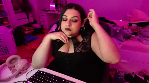 Snapshot of chericheesecake chatting on 11/01/25, 05:31 chericheesecake online show from 11/01/25, 05:31