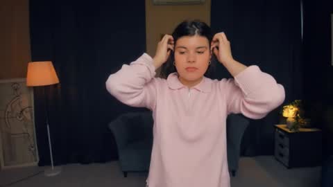 Snapshot of cheriearnet chatting on 10/29/25, 08:49 Diana online show from 10/29/25, 08:49