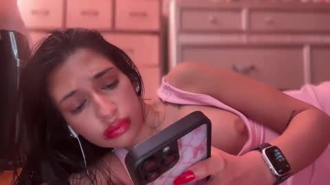 Snapshot of cherliecarmen chatting on 02/17/25, 08:36 cherliecarmen online show from 02/17/25, 08:36