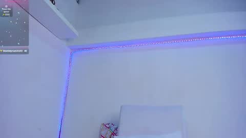 Snapshot of cherry__queen_ chatting on 02/20/25, 08:14 Cherry online show from 02/20/25, 08:14