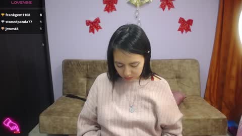 Snapshot of cherry_bigass_ chatting on 01/17/25, 05:21 Allison online show from 01/17/25, 05:21