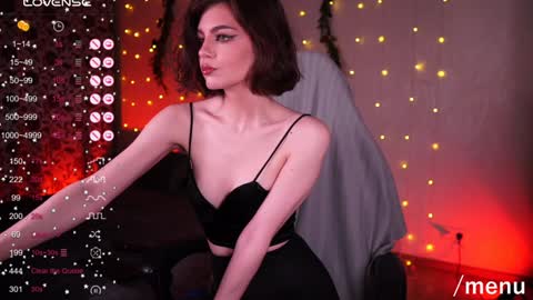 Snapshot of cherry_bombs chatting on 12/23/24, 02:35 Kate online show from 12/23/24, 02:35