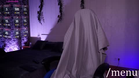 Snapshot of cherry_bombs chatting on 02/03/25, 02:36 Kate online show from 02/03/25, 02:36