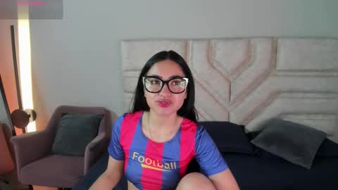 cherry_bunnyx online show from 01/07/26, 03:53