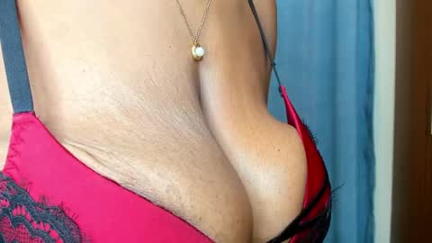 Snapshot of cherry_falls chatting on 04/24/26, 10:56 cherry_falls online show from 04/24/26, 10:56