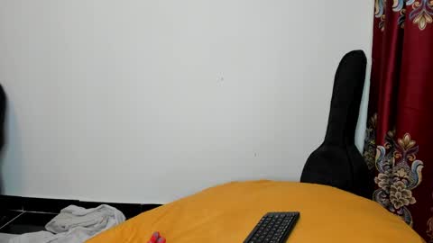 Snapshot of cherry_falls chatting on 05/17/26, 07:32 cherry_falls online show from 05/17/26, 07:32