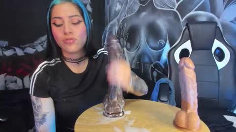 cherry jenklins87 online show from 03/28/26, 04:12