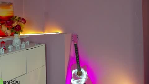 Snapshot of cherry_lexi chatting on 02/20/26, 06:19 Lexi online show from 02/20/26, 06:19