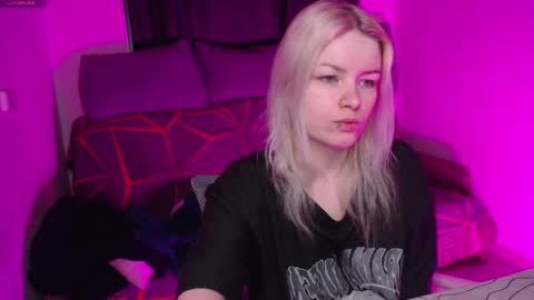 Snapshot of cherry_night666 chatting on 04/24/26, 10:34 Morty online show from 04/24/26, 10:34