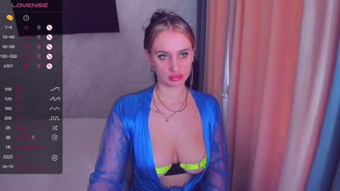 Snapshot of cherry_starrr chatting on 01/31/25, 07:39 cherry_starrr online show from 01/31/25, 07:39