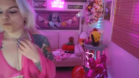 Snapshot of cherryb0mbb0mb chatting on 02/11/25, 07:12 CherryBombBomb online show from 02/11/25, 07:12