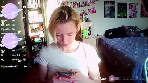 cherrybaby_0 online show from 12/25/24, 05:37