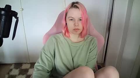 cherrybaby_0 online show from 05/14/26, 07:37