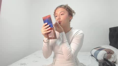 cherryblossom_23 online show from 04/06/26, 11:27