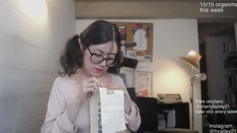 Sarah Prez online show from 03/08/26, 04:27