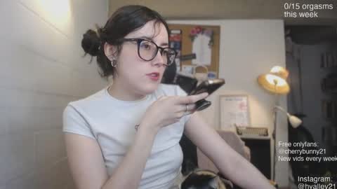 Sarah Prez online show from 04/15/26, 11:27