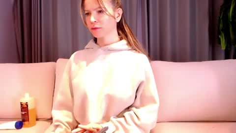 Anna online show from 04/28/26, 01:27