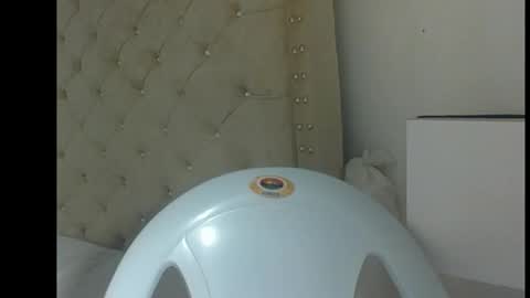 Snapshot of cherrycounty chatting on 11/24/25, 04:01 cherry online show from 11/24/25, 04:01