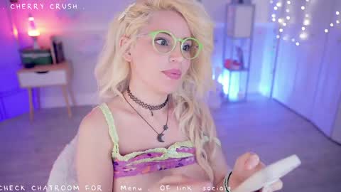 Cherry Crush  online show from 04/20/26, 05:16