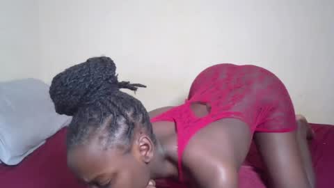 Snapshot of cherrye_bonny2 chatting on 06/16/26, 04:59 Cherry online show from 06/16/26, 04:59