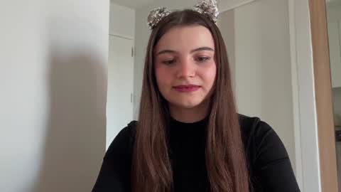 Snapshot of cherryelin chatting on 12/30/24, 04:20 Lina online show from 12/30/24, 04:20