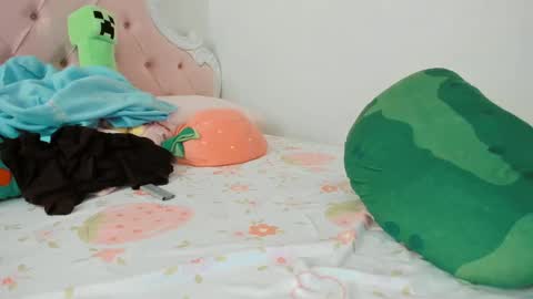 cherrycute666 online show from 09/27/25, 08:58