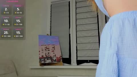 Lysia online show from 11/18/25, 12:31